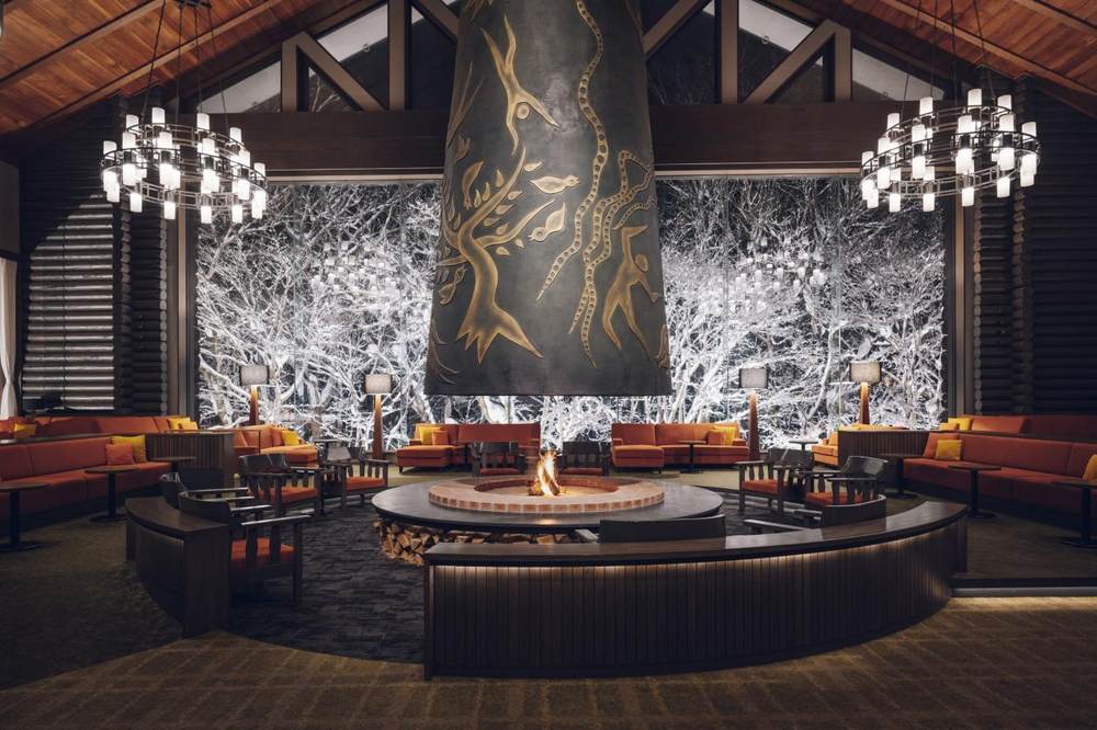 凛冬之礼：当露天温泉遇上豪雪地带