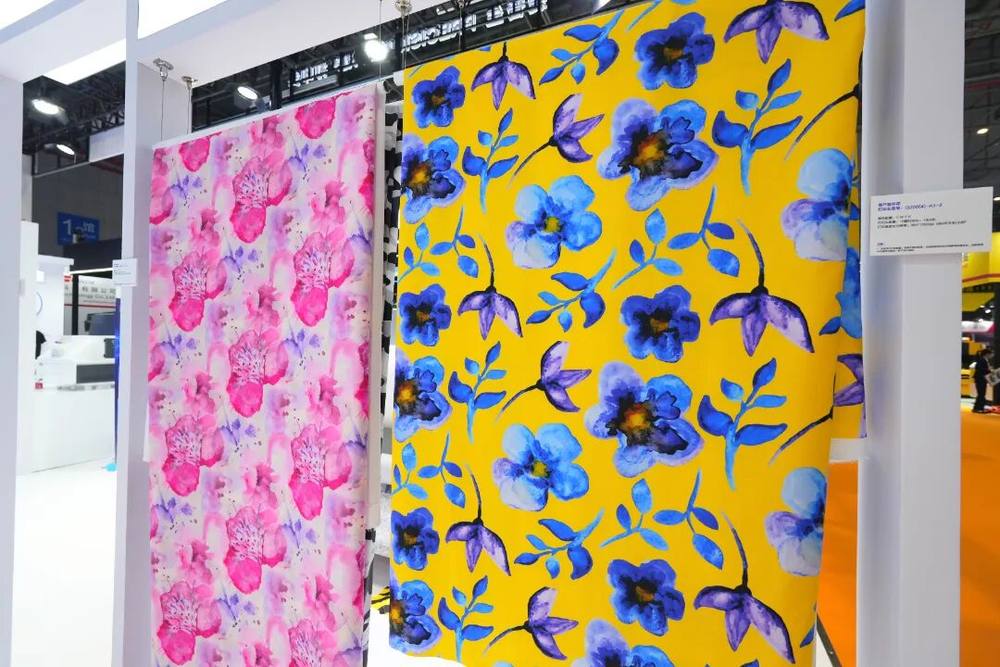 ��Ӳ��ʵ�����������Ϻ����ʹ�ӡչ����������ӡͷ�����豸��̬����