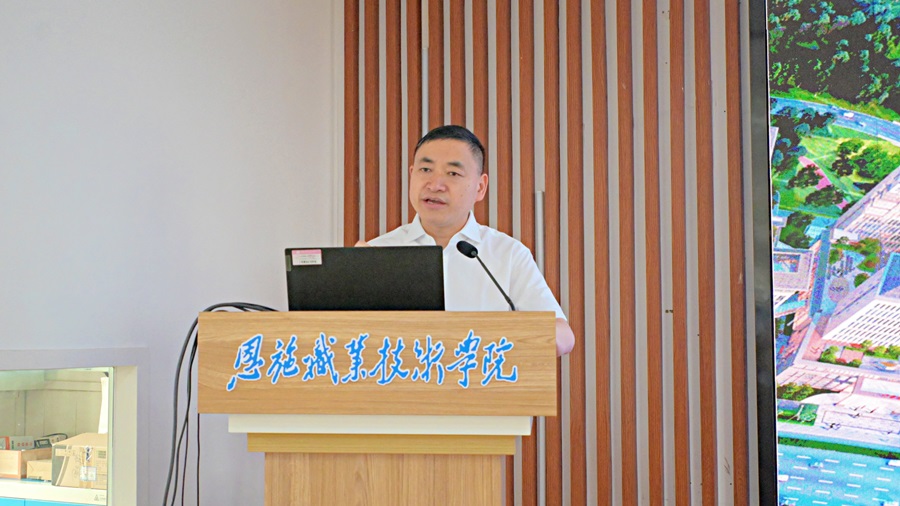 别让“看不清”成晚年必然，主动拥抱全程清晰视力(图2)